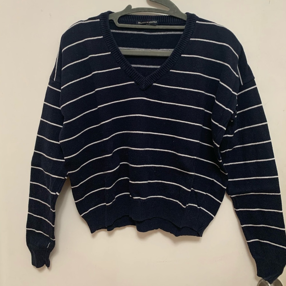 Brandy Melville sweater